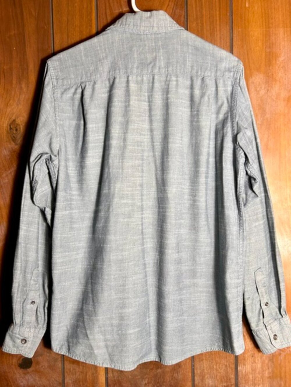 Wrangler Button Down Shirt Mens Sz Med Blue Vintage Wash Long Sleeve Pockets - Picture 2 of 9